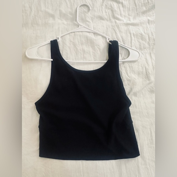 Lululemon🍋 crop top - Picture 2 of 5